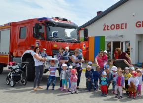 OSP w Łopusznie z wizytą w Żłobku
